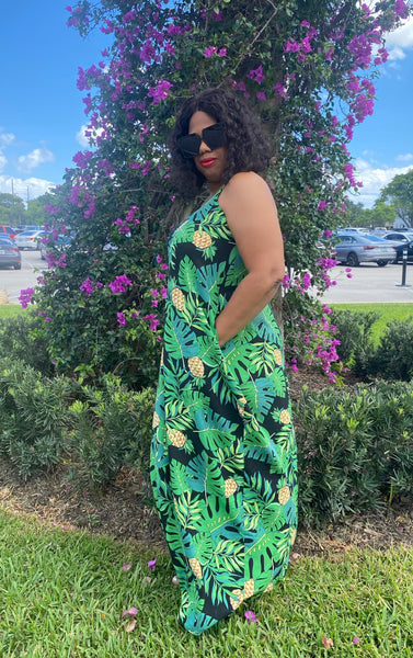 “GLAMOROUS GREEN” Maxi Dress With Adjustable Straps