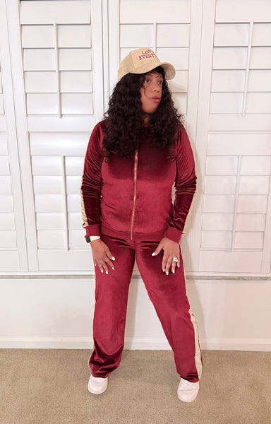 “KICKING IT” 2PCS Set